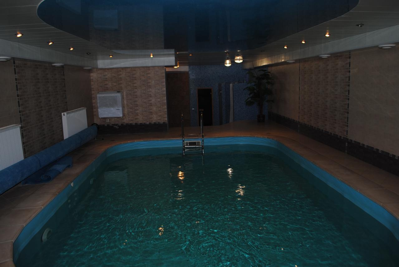 Hotel - Restaurant "Lion'S Heart" Velyka Omelyana Екстериор снимка