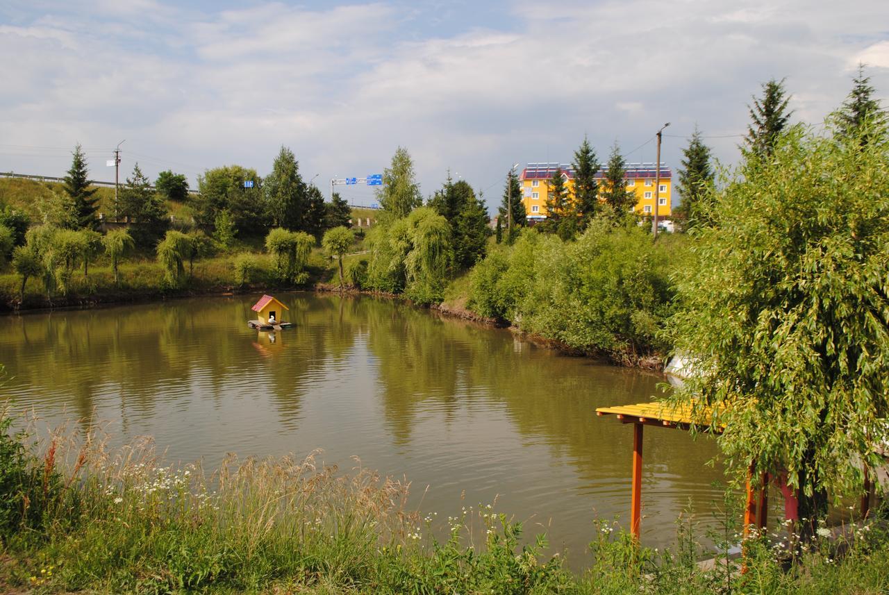 Hotel - Restaurant "Lion'S Heart" Velyka Omelyana Екстериор снимка