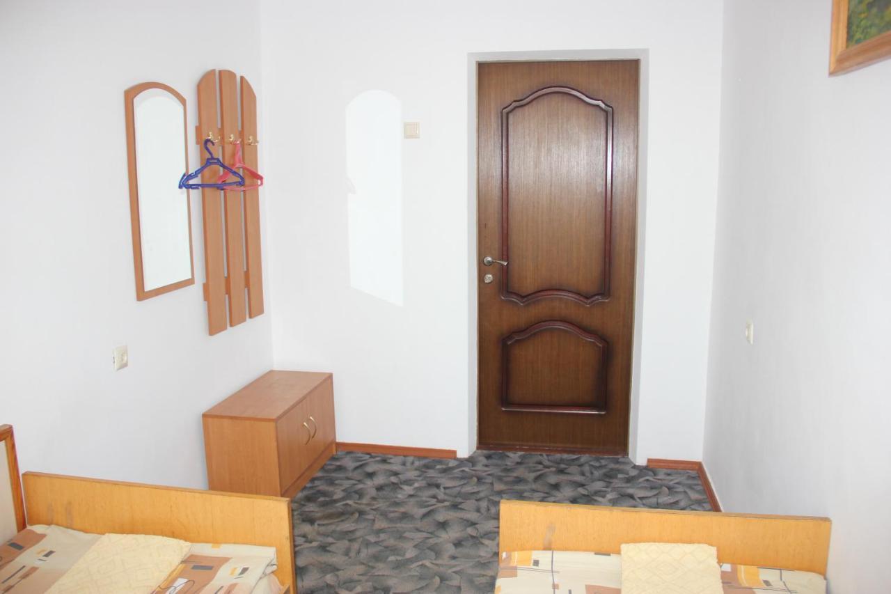 Hotel - Restaurant "Lion'S Heart" Velyka Omelyana Екстериор снимка